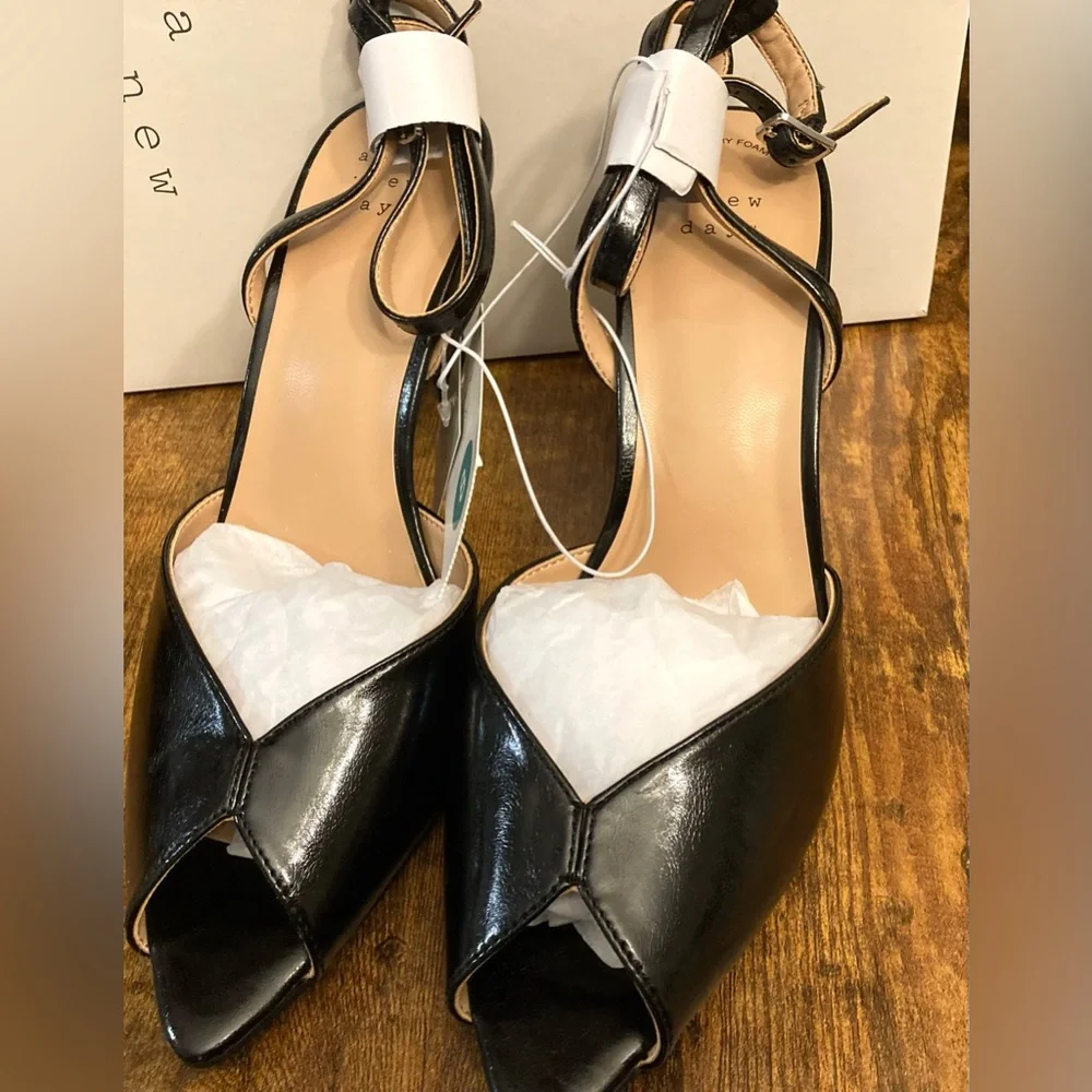 Women’s Virginia Heels with Memory Foam Insole – a New Day™ Black Size 8 new - Picture 3 of 7